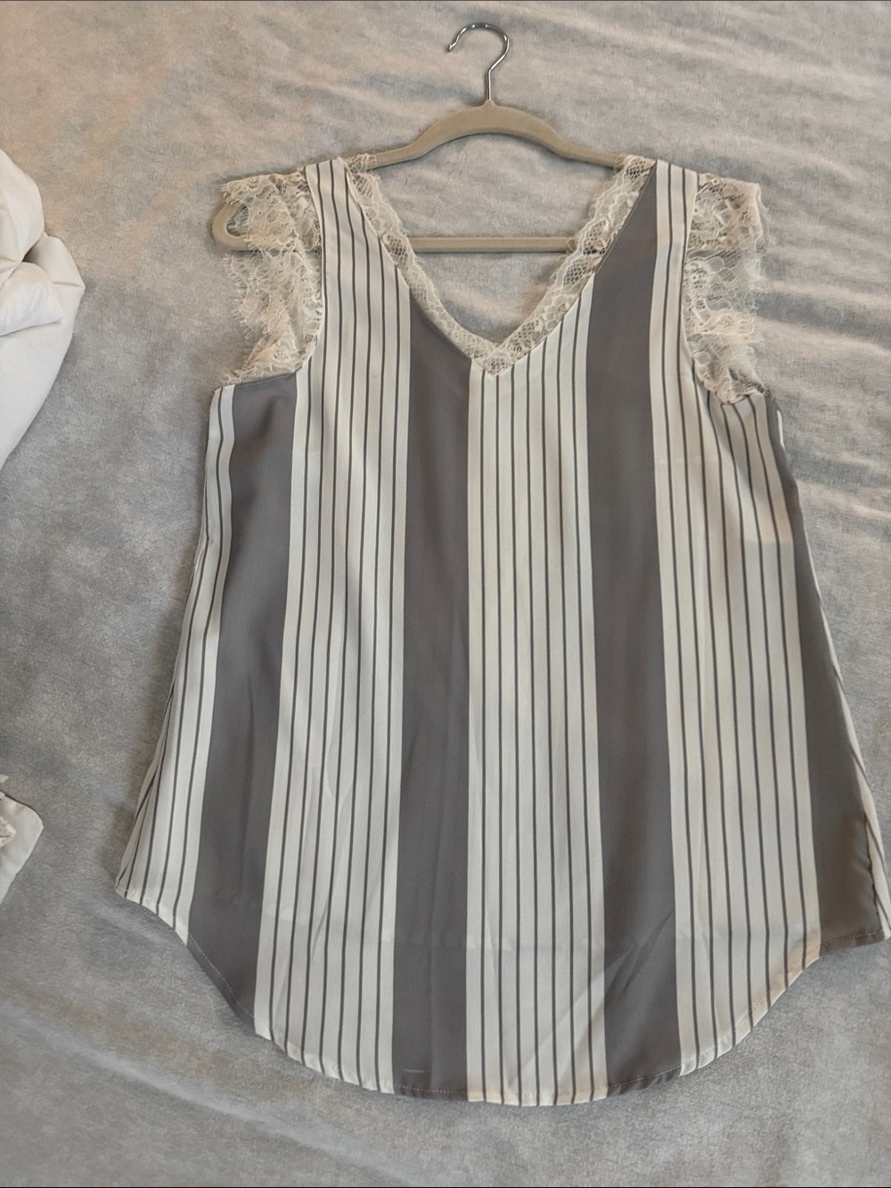 Sleeveless Lace-Trim Vertical Stripe Top in Gray and White